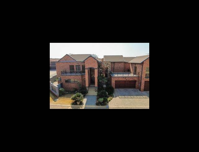 4 BEDROOM HOUSE FOR SALE IN MEYERSDAL ESTATE